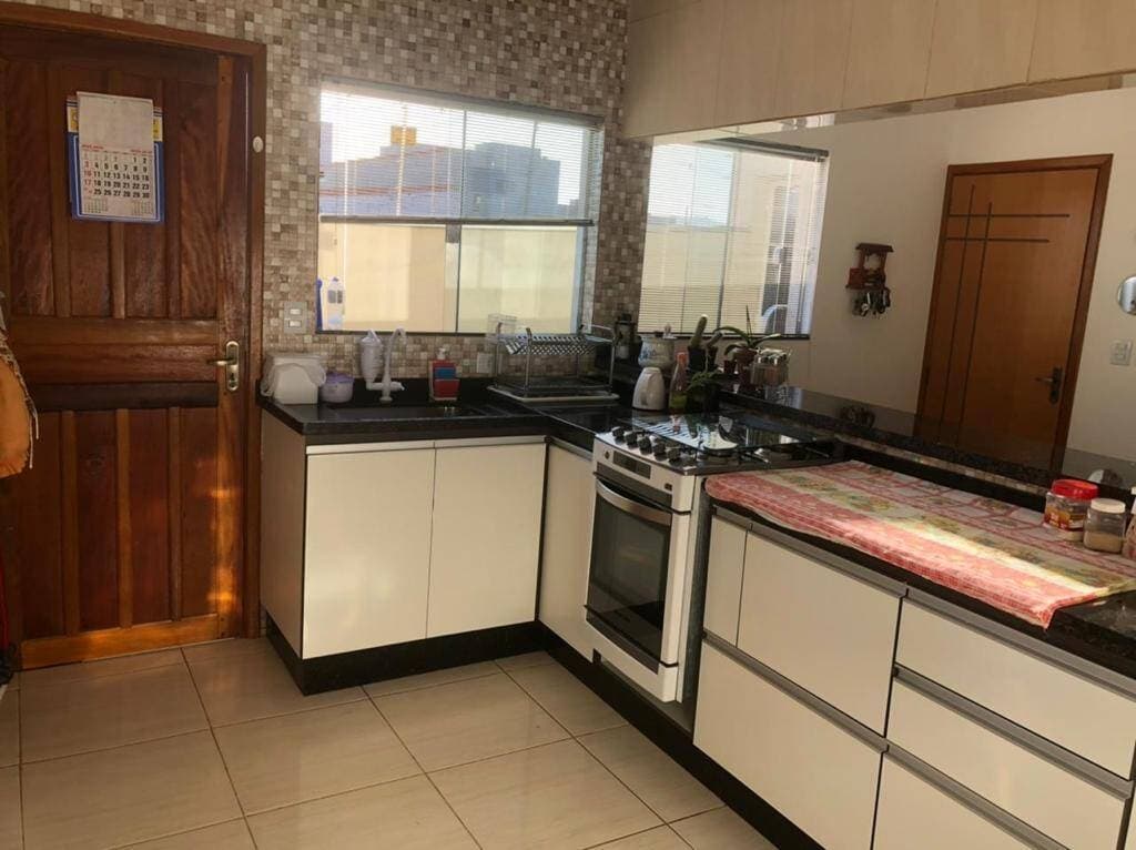 CASA MOBILIADA E COMPLETA NO VERGANI: 2 Quartos (Suíte), Churrasqueira e Conceito Aberto (118m²) 6