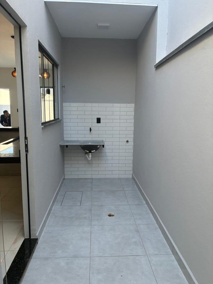 LINDA CASA EM  ÓTIMA LOCALIÇÃO miniatura 4