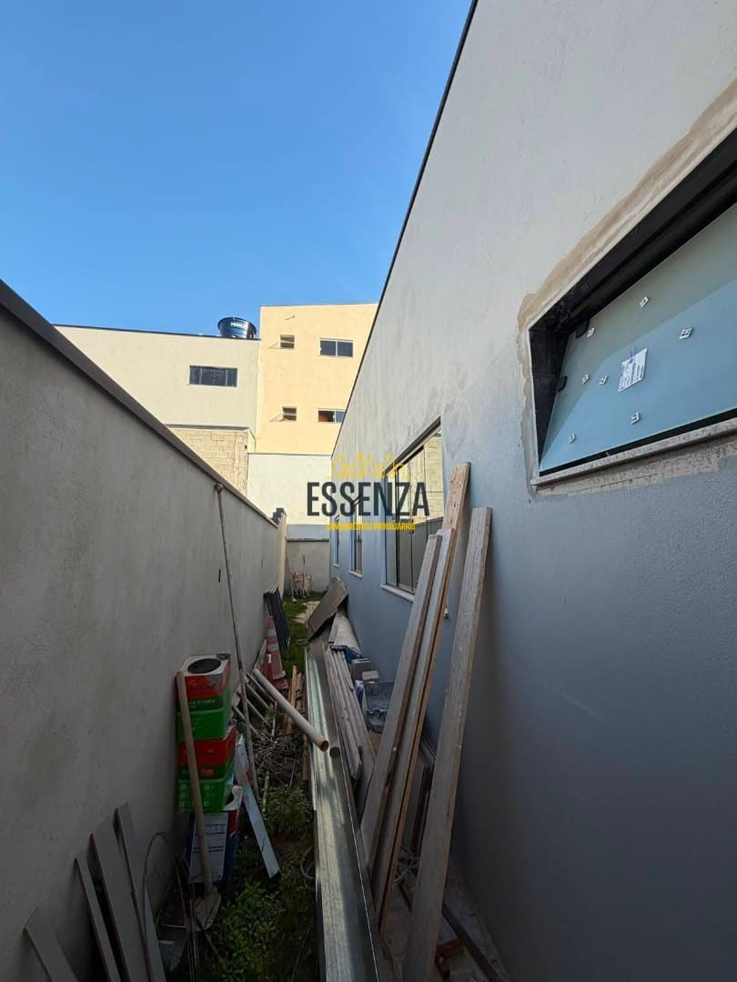 CASA À VENDA – PARQUE REAL miniatura 7