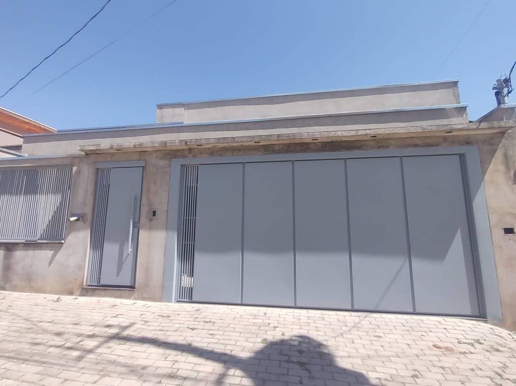 CASA NOVA NO PARQUE REAL: 169m² com Suíte, Closet e Área Gourmet