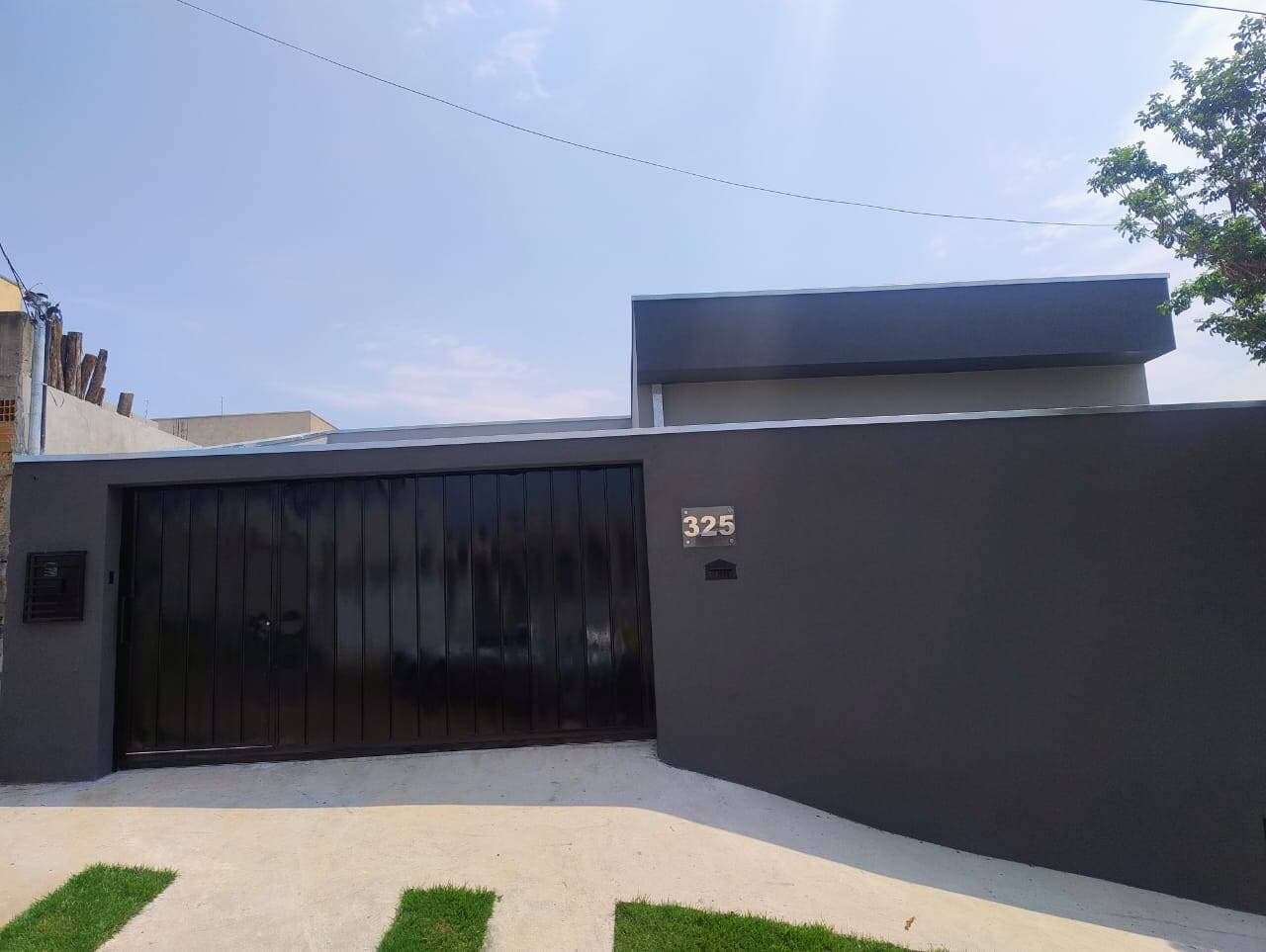 CASA NA PLANTA C/ CLOSET NO PARQUE REAL: Lote de 200m² e Previsão de Entrega Set/2025