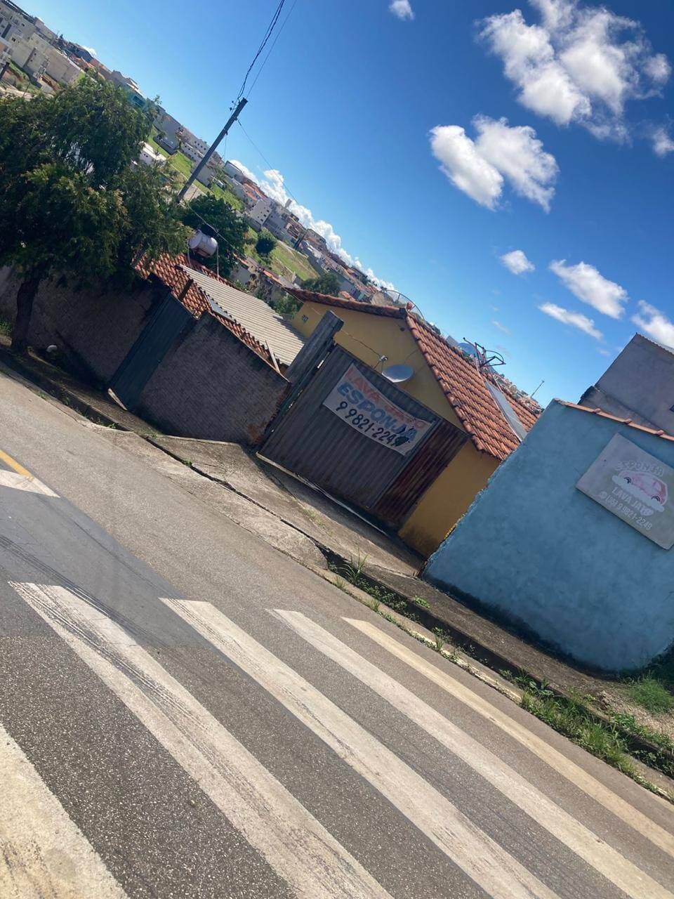CASA NO COLINA VERDE: 300m² de Terreno, Estrutura para Lava Jato e Aceita Carro!