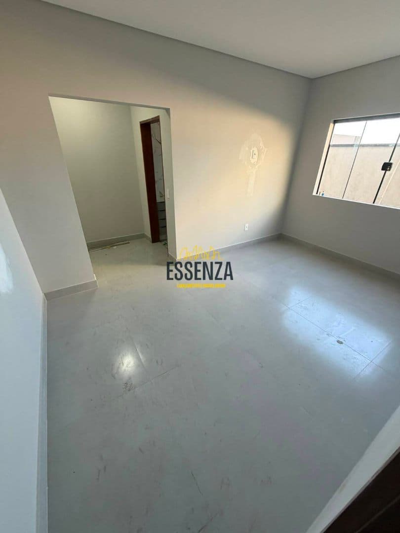 CASA À VENDA – PARQUE REAL